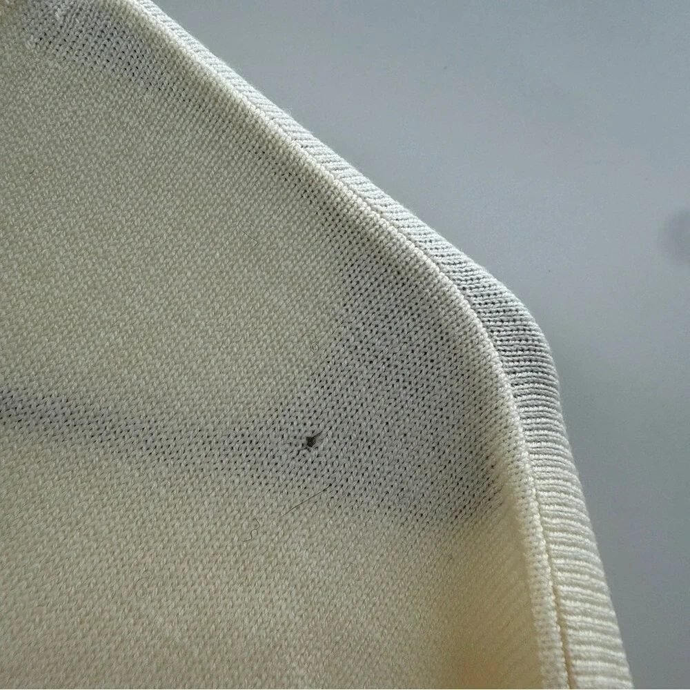 Bobby Jones Sweater Men's Medium V Neck Long Sleeve 100‎ Wool Cream NEW FLAWED